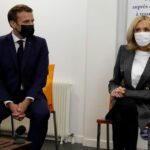 زوج الرئيس الفرنسي تدخل الحجر الصحي