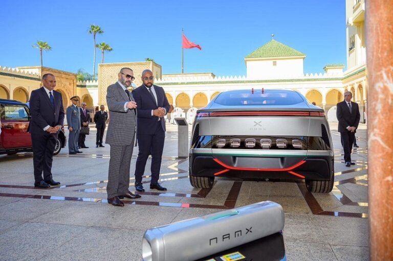 الملك محمد السادس يترأس حفل تقديم مشروعين مبتكرين لأول سيارة مغربية وأخرى تعمل بالهدروجين .. تعزيز لعلامة “صنع في المغرب”