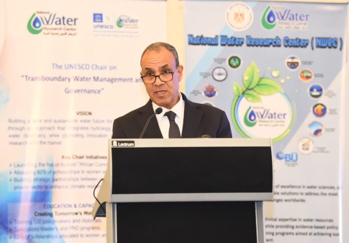 بتوجيهات من الرئيس عبد الفتاح السيسي، رئيس جمهورية مصر العربية، توجه الدكتور بدر عبد العاطي، وزير الخارجية والتعاون الدولي والمصريين بالخارج، اليوم الأحد، إلى العاصمة القطرية الدوحة، في مستهل جولة لعدد من دول الخليج العربي تستهدف التنسيق والتشاور إزاء التطورات المتسارعة التي تشهدها المنطقة وتوجيه رسالة تضامن مع الأشقاء العرب.