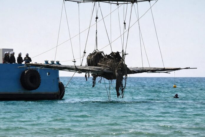 ذكرت مجلة اليابان اليابانية أن جهود انتشال طائرة مقاتلة يابانية تابعة للبحرية الإمبراطورية استخدمت في الحرب العالمية الثانية قد نجحت، بعد أن ظلت غارقة في قاع البحر لمدة 81 عامًا.